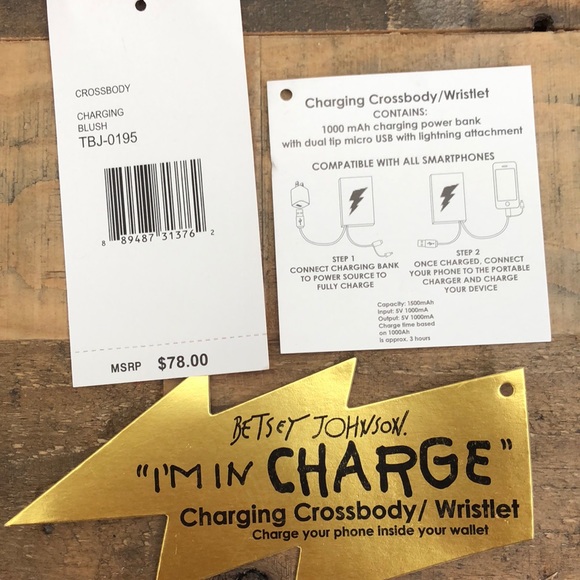 Blush Betsey Johnson charging bag - Picture 8 of 8